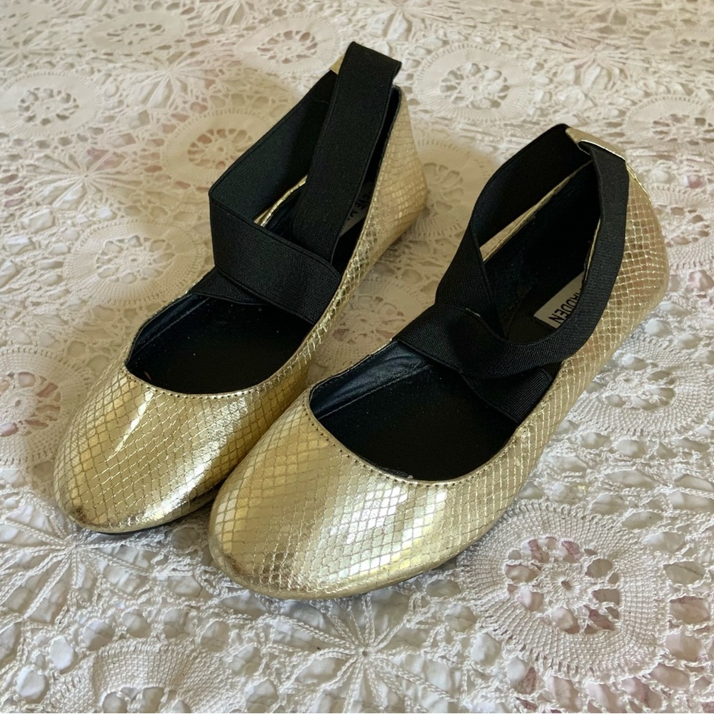 Steve Madden gold snake skin ballet flats with straps